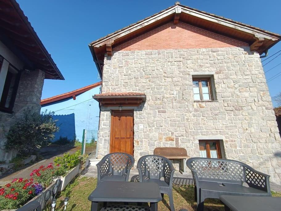 Romantico Acogedor Apartamento En Llanes Exterior photo